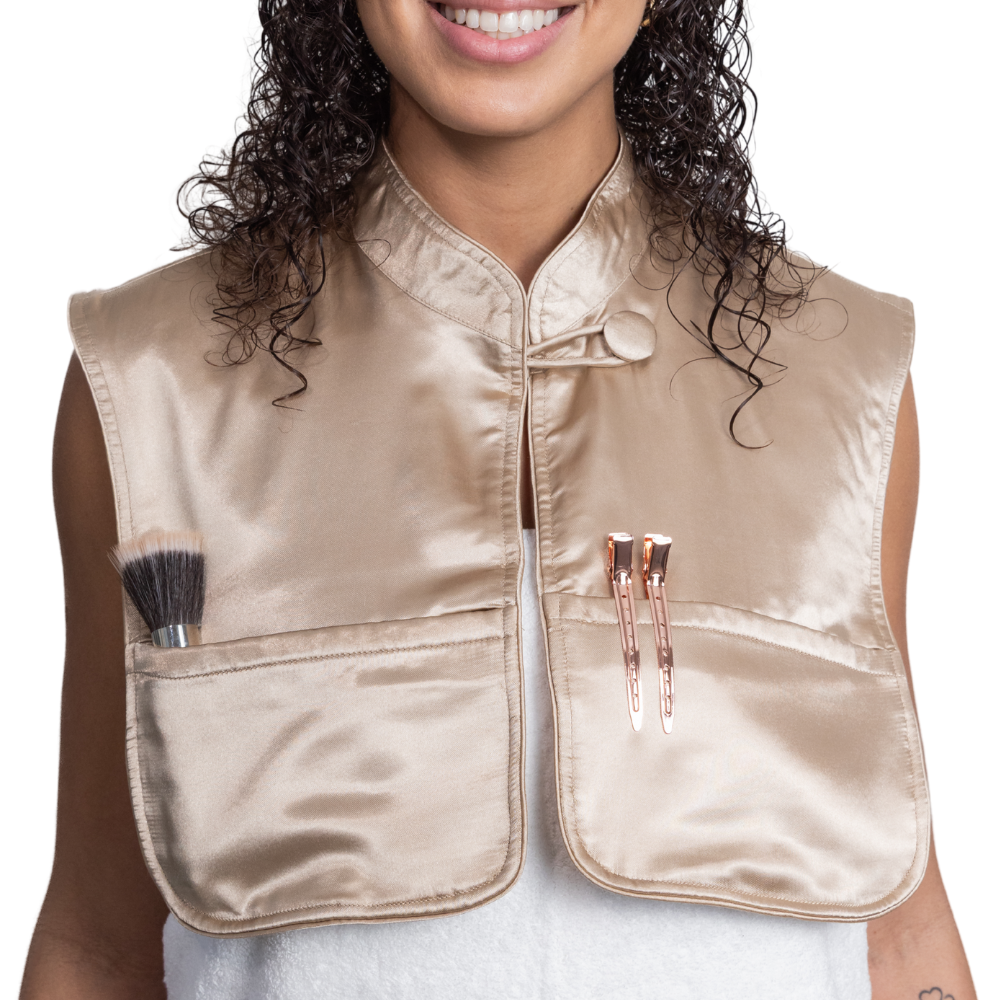 Light Champagne Monii Cover