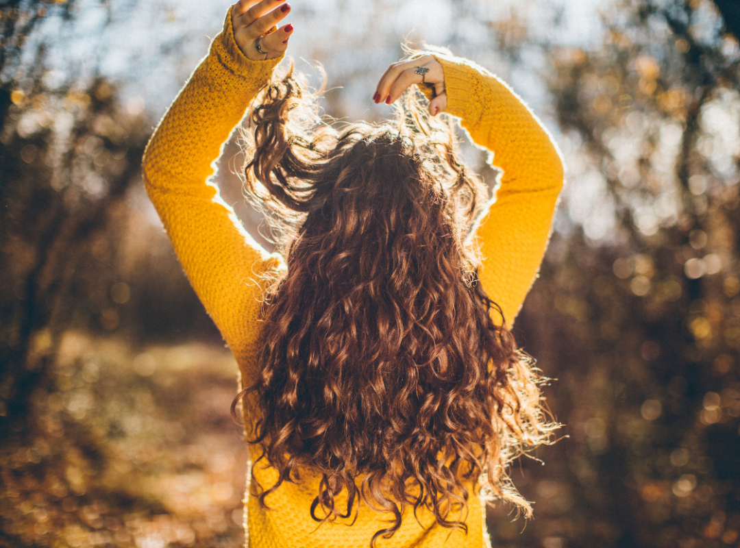 Preparing Your Hair for Fall: Seasonal Tips to Transition Smoothly